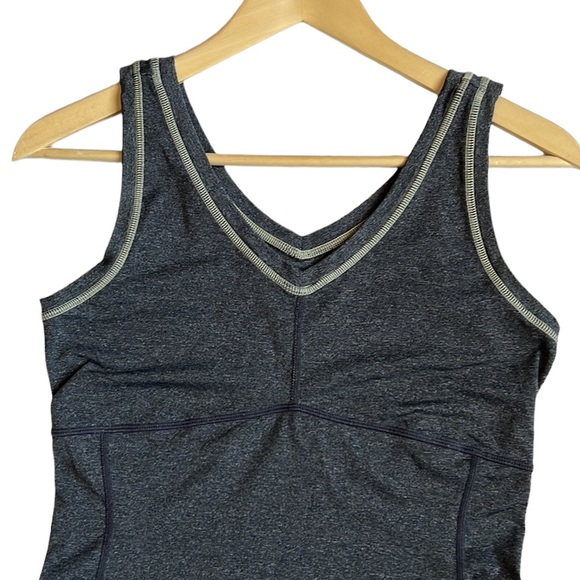Lucy Active Power Gray V-neck Tank Top Size Small - Picture 3 of 8